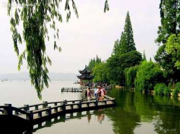 西湖旅游攻略