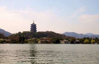 西湖旅游攻略