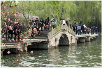西湖旅游攻略