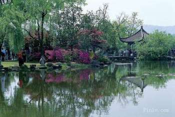 西湖旅游攻略